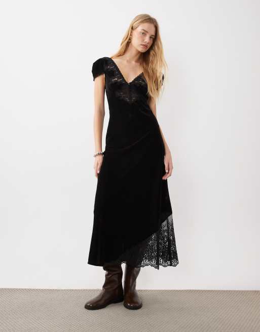 ASOS DESIGN velvet midi tea dress with lace in black, 2 of 4