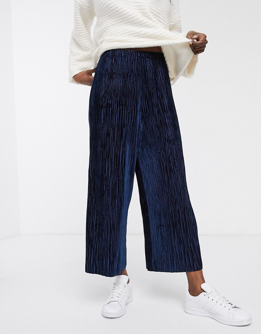 ASOS DESIGN velvet plisse culotte trouser-Blue