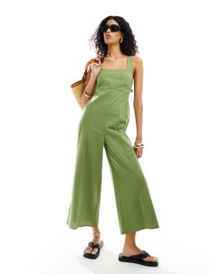 ASOS DESIGN - Verkürzter Leinen-Jumpsuit in Khaki mit Bindeschleife am Rücken-Grün