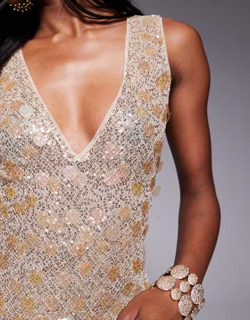 ASOS DESIGN - Versierde getextureerde diepuitgesneden maxi-jurk met gemengde lovertjes in goud, 3 van 4