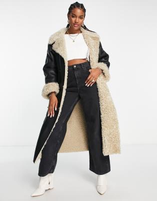 ASOS DESIGN - Verstärkter Trenchcoat in Schwarz mit Teddyfell