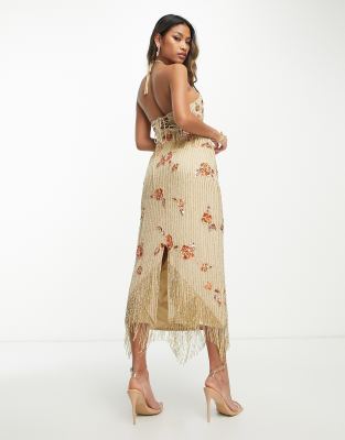 ASOS DESIGN - Verziertes Midikleid mit Trägern und floralem Perlenbesatz in Creme-Neutral