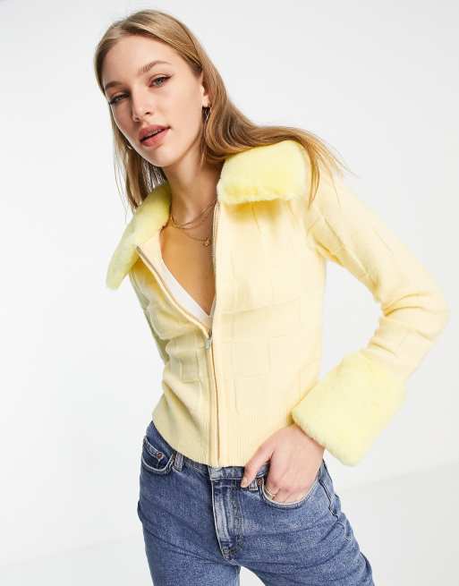 ASOS DESIGN - Vest met bontrand en dambordsteek in geel