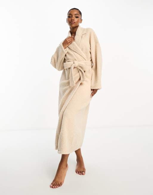 ASOS DESIGN - Vestaglia lunga in pile borg color crema