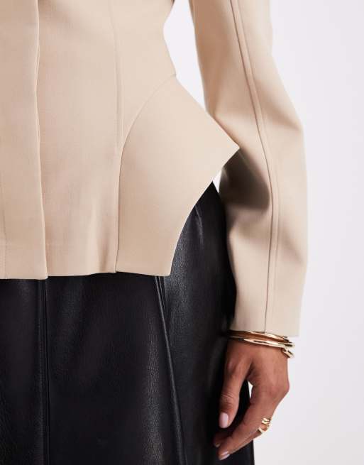 ASOS DESIGN veste ajustée à bas péplum, 4 de 4