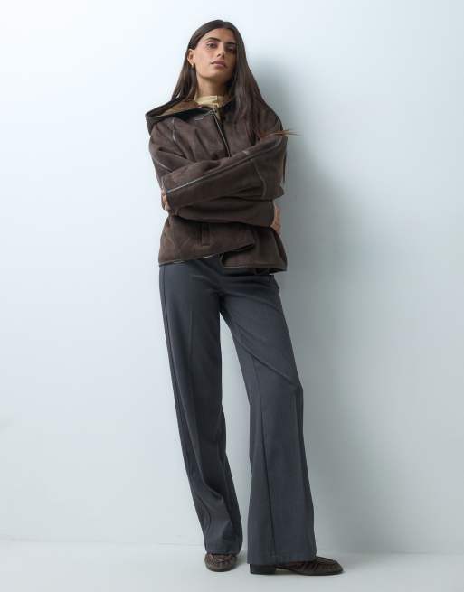 ASOS DESIGN veste borg à capuche avec fermetures à bascule, marron chocolat foncé, 3 de 4