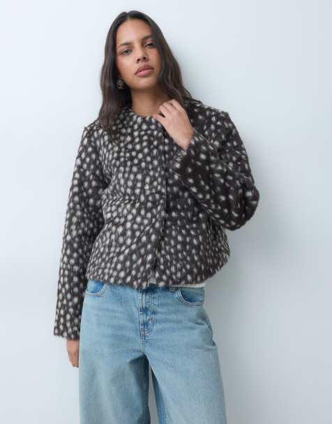ASOS DESIGN veste courte sans col en faux-fur brossé à imprimé dalmatien - view 1