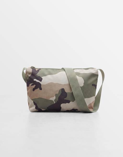 ASOS DESIGN veste de pluie imperméable pliable stormMAX™ à motif camouflage, 9 de 9