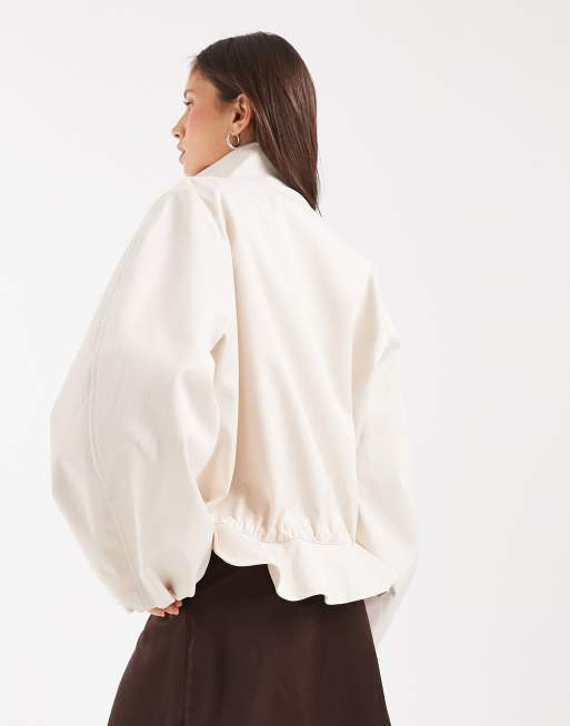 ASOS DESIGN - Veste habillée style survêtement en tissu texturé avec col cheminée et taille élastique - Crème, 2 de 4