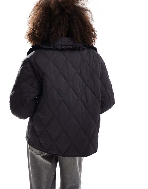 ASOS DESIGN - Veste matelassée nouée devant avec col à volants - Noir, 4 de 4