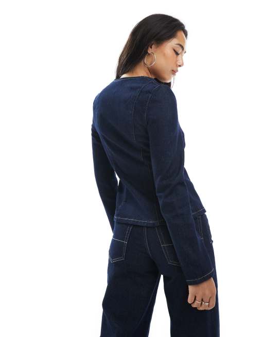 ASOS DESIGN - Veste sans col en jean brut avec épaulettes et taille cintrée, 4 de 4