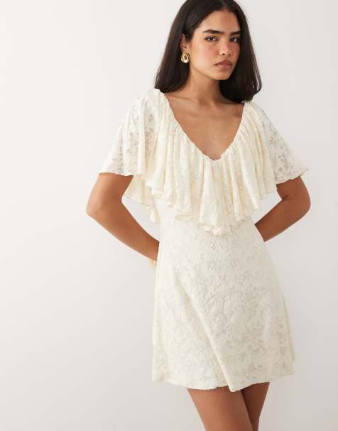 ASOS DESIGN - Vestido corto blanco con mangas ángel de volantes de devoré - view 1