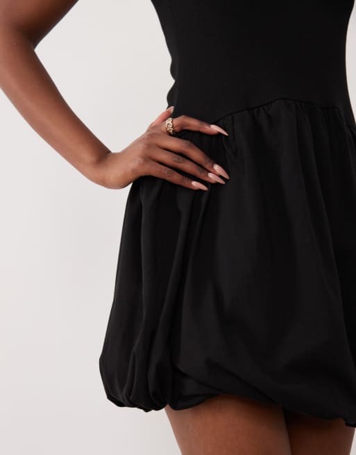 ASOS DESIGN - Vestido corto negro sin mangas con bajo abullonado de canalé, 3 de 4