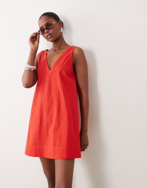ASOS DESIGN - Vestido corto rojo amapola de corte amplio con cuello de pico de algodón y lino, 2 de 4