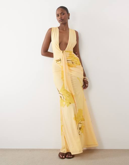 ASOS DESIGN - Vestido largo amarillo escotado con estampado floral y detalle de fular drapeado, 2 de 4
