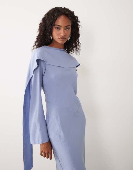 ASOS DESIGN - Vestido largo azul claro con detalle fular estilo capa, 2 de 4
