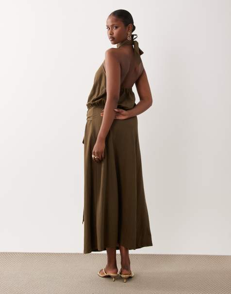 ASOS DESIGN - Vestido largo caqui con cuello halter y bajo abullonado de tejido efecto lino - view 1