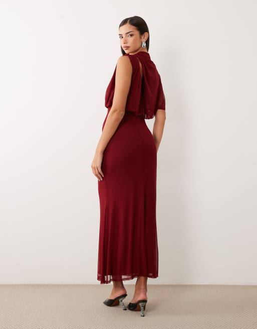ASOS DESIGN vestido largo con una manga y cuerpo drapeado en burdeos, 4 de 4