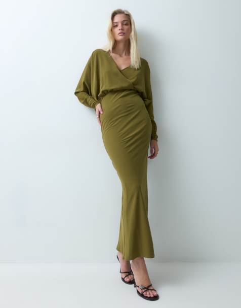 ASOS DESIGN vestido largo cruzado con manga murciélago en verde musgo - view 1