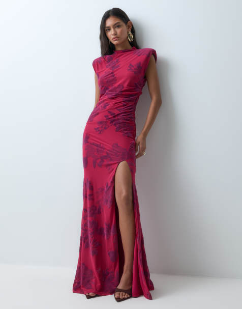 ASOS DESIGN vestido largo devoré con hombreras y manga de casquillo con abertura en rosa fucsia flock - view 1