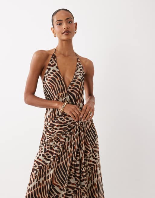 ASOS DESIGN - Vestido largo escotado con estampado animal y detalle de fular, 2 de 4