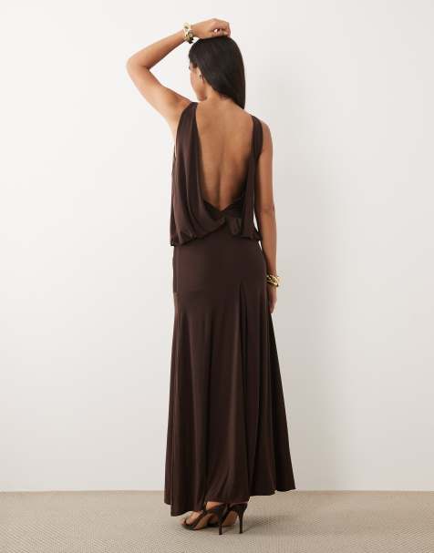 ASOS DESIGN - Vestido largo marrón chocolate ceñido con cintura baja y espalda abierta - view 1