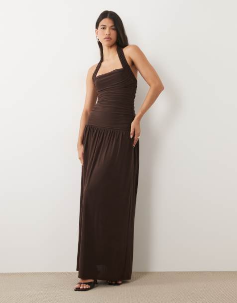 ASOS DESIGN - Vestido largo marrón chocolate ceñido con cuello halter fruncido - view 1