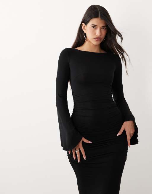 ASOS DESIGN - Vestido largo negro fruncido con mangas estilo cascada, 2 de 4