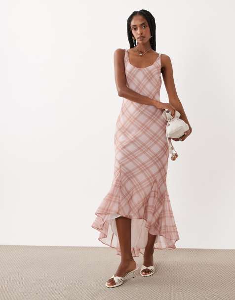ASOS DESIGN - Vestido largo rosa a cuadros de corte al bies con godets de chifón - view 1