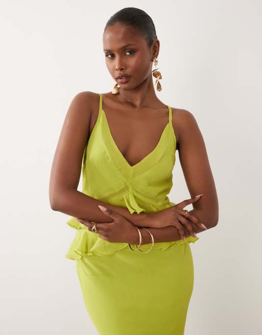 ASOS DESIGN - Vestido largo verde lima de tirantes de corte recto con volantes, 2 de 4