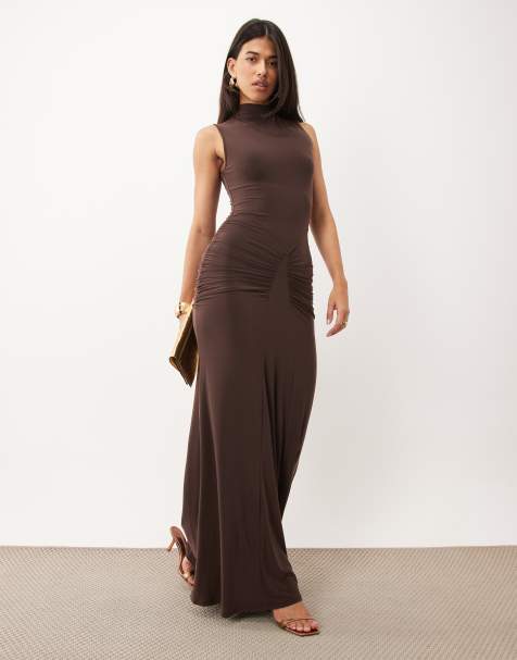 ASOS DESIGN - vestido maxi columna marrón con cuello alto y detalle godet - view 1