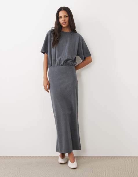 ASOS DESIGN - vestido maxi de camiseta de manga corta en gris carbón - view 1