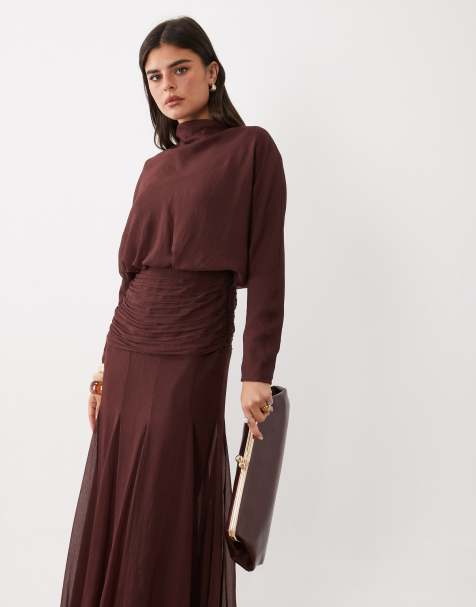 ASOS DESIGN - vestido maxi de gasa con cintura fruncida, paneles godet y color marrón chocolate - view 1