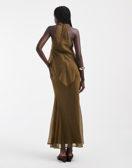 ASOS DESIGN - vestido maxi de gasa con cuello alto y doble capa en verde oliva, 4 de 4