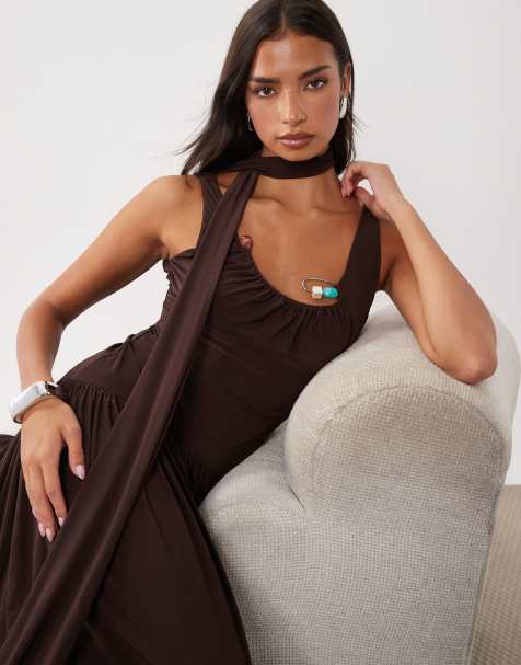ASOS DESIGN - vestido maxi fluido con pañuelo y detalle de ribete en chocolate - view 1