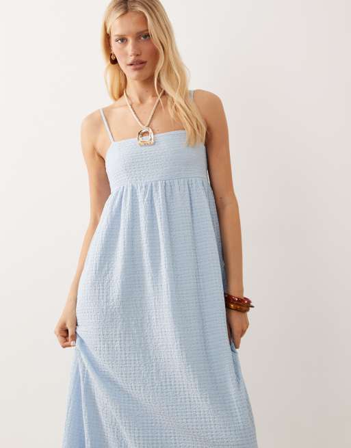 ASOS DESIGN - Vestido midi azul claro con escote cuadrado de tejido texturizado, 2 de 4