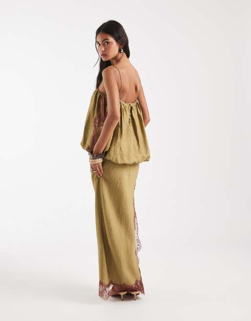 ASOS DESIGN - Vestido midi caqui con bajo abullonado y aplicación de encaje, 2 de 4