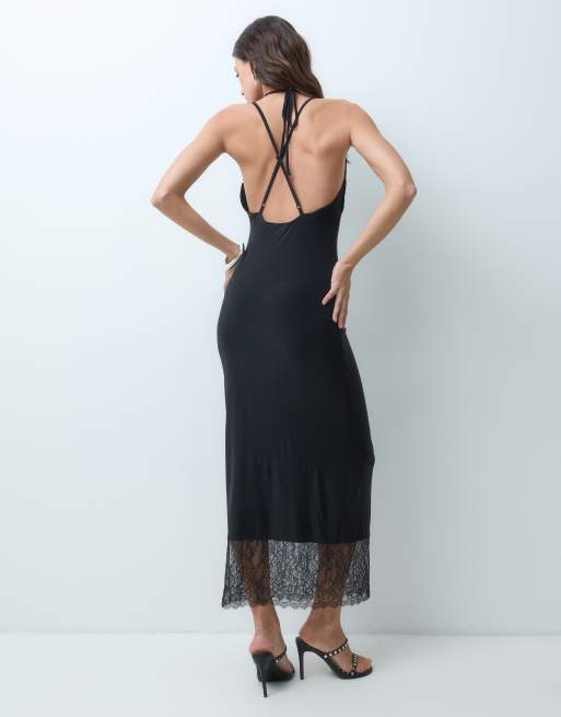 ASOS DESIGN vestido midi negro con detalle de encaje y cuello halter, 3 de 5