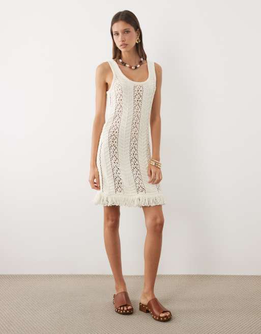 ASOS DESIGN - vestido mini de punto croché con flecos en crudo, 2 de 4