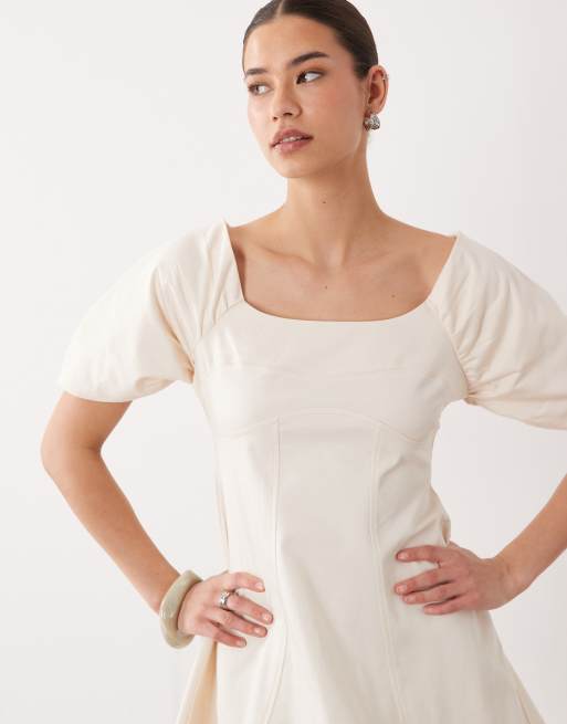 ASOS DESIGN - vestido mini estructurado de algodón con cuello cuadrado y tira trasera en blanco antiguo, 3 de 4