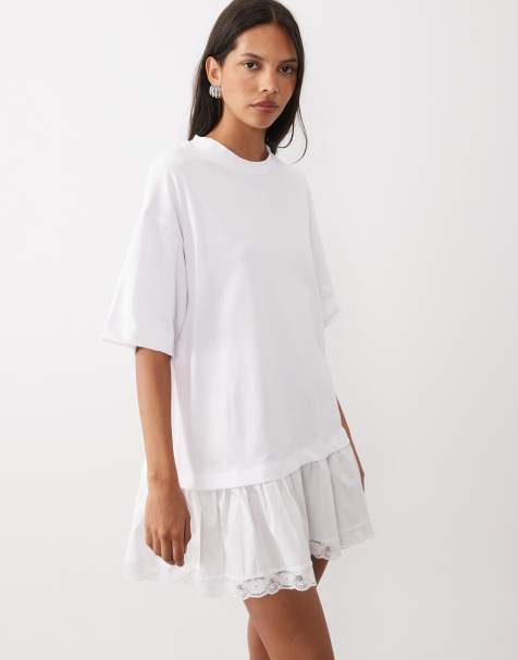 ASOS DESIGN - Vestido mini tipo camiseta con ribete de encaje blanco en blanco - view 1