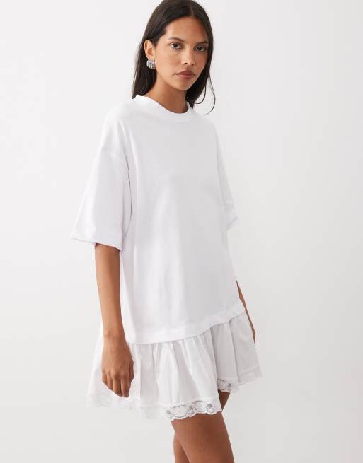 ASOS DESIGN - Vestido mini tipo camiseta con ribete de encaje blanco en blanco
