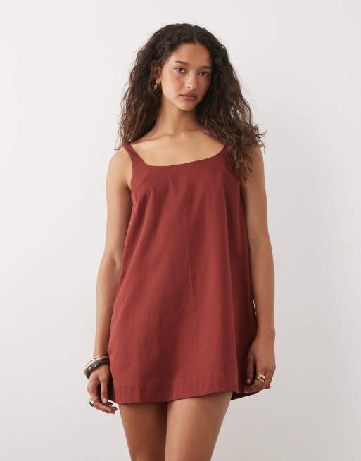 ASOS DESIGN - Vestido veraniego corto color óxido de corte recto con cuello ancho, 2 de 4