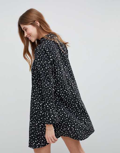 ASOS DESIGN - Vestitino mini a pois sparsi a maniche lunghe, 2 di 4