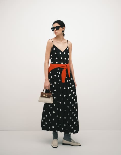 ASOS DESIGN - Vestito a trapezio midi con gonna a palloncino e taglio sbieco a pois monocromatici - view 1