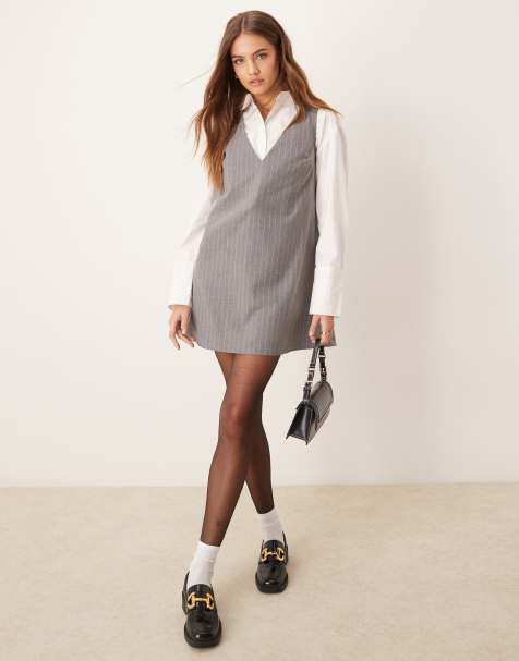 ASOS DESIGN - Vestito a trapezio sartoriale con scollo a V grigio gessato - view 1