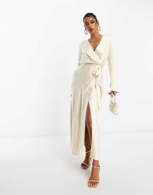 ASOS DESIGN - Vestito al polpaccio a portafoglio in raso color ostrica a maniche lunghe