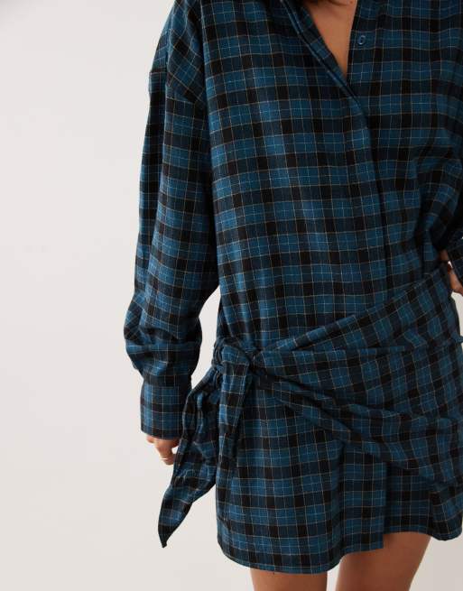 ASOS DESIGN - Vestito camicia boyfriend corto blu navy a quadri con sciarpa multiuso, 3 di 4