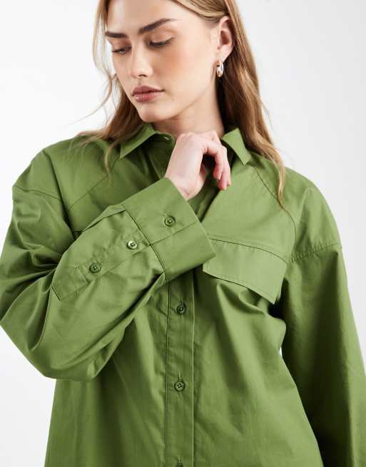 ASOS DESIGN - Vestito camicia corto a maniche lunghe color oliva con tasche sul davanti, 2 di 4