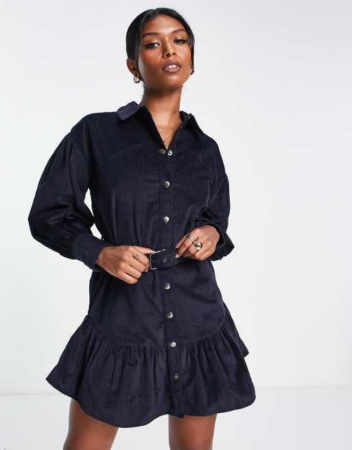 ASOS DESIGN - Vestito camicia corto in velluto a coste blu navy con fibbia